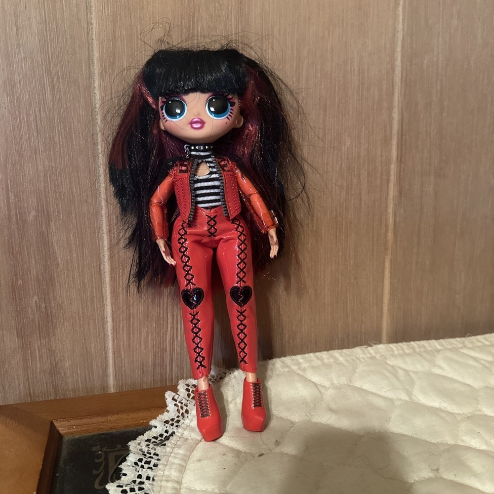 L.O.L. Surprise!  Neonlicious Doll‎ And Series 4 Spicy Babe Doll Lot Of 2